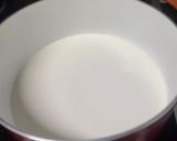 A picture of step 3 of Kunafa Arabic sweet.