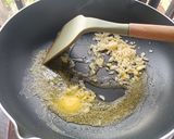 Foto langkah ke 4 dari resep Oseng paha ayam filet.