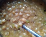 A picture of step 2 of Ragda patties.