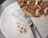 बादाम मिल्क (Badam milk recipe in Hindi) रेसिपी चरण 3 फोटो