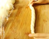 Foto langkah ke 9 dari resep Resep asli donat korea, Kkwabaegi.