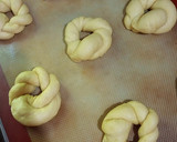 Foto del paso 5 de la receta: Facturas con pastelera y membrillo🤓