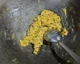 A picture of step 4 of Aloevera besan halwa.