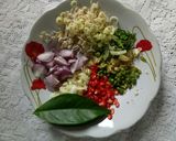 Foto langkah ke 2 dari resep Ayam suir sambal matah.