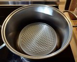 Foto del passaggio 5 della ricetta Pane in pentola 🍞