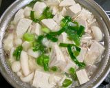 Foto langkah ke 4 dari resep Sup Tahu Putih Jamur Shimeji.