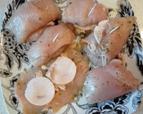 Foto del paso 1 de la receta: Pechuga de pollo con mouse de foie, a las finas hierbas
