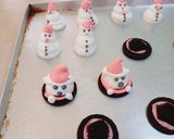 Hình bước làm 1 của món Meringue người tuyết mừng giáng sinh