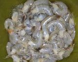 Foto langkah ke 1 dari resep Tumis Udang Pedas Manis.