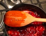 A picture of step 4 of Super simple homemade strawberry jam.