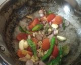 கருவாடு புளி குழம்பு (Karuvaadu puli kulambu recipe in tamil) ரெசிபி ஸ்டேப் 3 புகைப்படம்