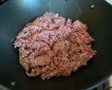 A picture of step 1 of Cheeseburger Macaroni.