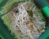 Foto langkah ke 6 dari resep Bihun Goreng Putih Blue Band.