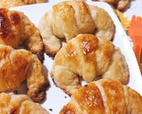 Foto del paso 15 de la receta: Medialunas de Manteca con Empaste