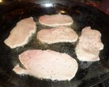 Foto del paso 3 de la receta: Carre a la villeroy con papas noisettes