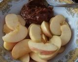 Foto langkah ke 1 dari resep Rujak Apel.