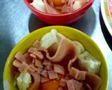 รูปขั้นตอนการทำที่ 5 ของ ไข่ถ้วยขนมปังแฮมมอสเซอล่าชีส