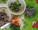 Foto langkah ke 1 dari resep Sup Sayur Udang Baso Sederhana.