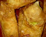Foto langkah ke 3 dari resep Martabak telur sosis.