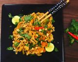 A picture of step 11 of Vegetarian Pad Thai Noodles.