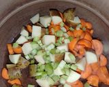 A picture of step 7 of Seafood Soup (Sopa Marinera).