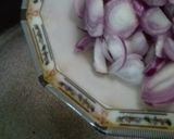A picture of step 2 of Chicken karia.