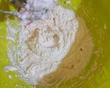 A picture of step 12 of Bounty cake with cream frosting (without oven).