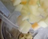 Foto langkah ke 2 dari resep Milkshake Pear Melon.