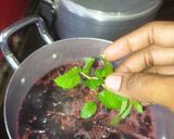 A picture of step 3 of Doum palm Hibiscus drink 🍹🍷.