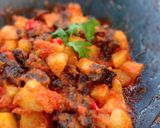 Foto langkah ke 6 dari resep Nasi sambel goreng paru kentang.