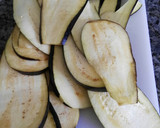 Foto del paso 5 de la receta: Rollitos gratinados de berenjena y soja