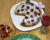 Foto langkah ke 8 dari resep Strawberry Cake with Strawberry Sauce.