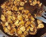 Foto langkah ke 5 dari resep Ayam dan bawang.