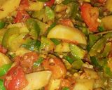 आलू शिमला मिर्च की सब्जी(aloo shimla mirch ki sabzi recipe in hindi) रेसिपी चरण 3 फोटो