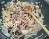 Une image de l'étape 3 de Confit d'oignon aux cranberries.