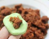 Foto langkah ke 2 dari resep Klepon isi gula merah (onde-onde).