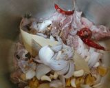 A picture of step 1 of Mutton Yakhni Pulao.