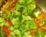 Foto del paso 5 de la receta: Espagueti con brócoli y pimiento morrón