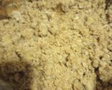 A picture of step 1 of Strawberry Streusel Pie.