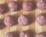 صورة لخطوة 1 من وصفة فاصوليا خضراء بكريات اللحم 🥩