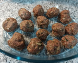 Foto del paso 2 de la receta: Albóndigas de carne 🍲 en salsa de verduras y verduras al vapor