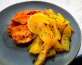 Tepsis hasábburgonya csirkemell csíkokkal recept fázis 2 fotója
