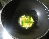 A picture of step 3 of Peas butter masala.