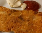 A picture of step 4 of My crispy cheesey 🧀 tomato 🍅 wrap.