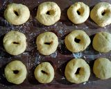 Foto langkah ke 8 dari resep Lazy Donuts ala Chef Muhammad.