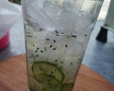 Foto langkah ke 3 dari resep Es Teh Kampul Jeruk Nipis.