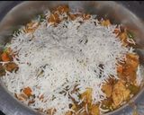 व्हेज बिर्याणी - वेजिटेबल बिर्याणी (Vegetable Biryani recipe in marathi) रेसिपी स्टेप 5 फोटो 