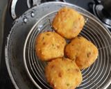 A picture of step 2 of Cheese stuffed rice fritters.