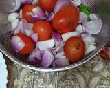 A picture of step 2 of Chicken karhai.
