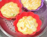A picture of step 3 of Egg Muffin.